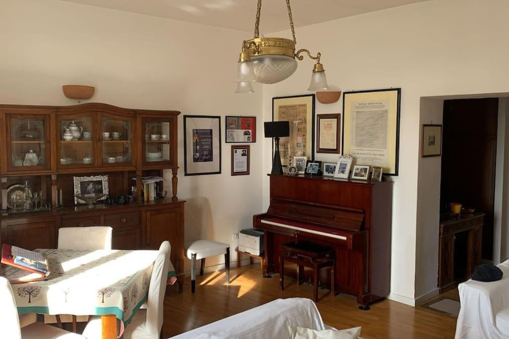 Appartement La Porta Di San Domenico à Sessa Aurunca Extérieur photo