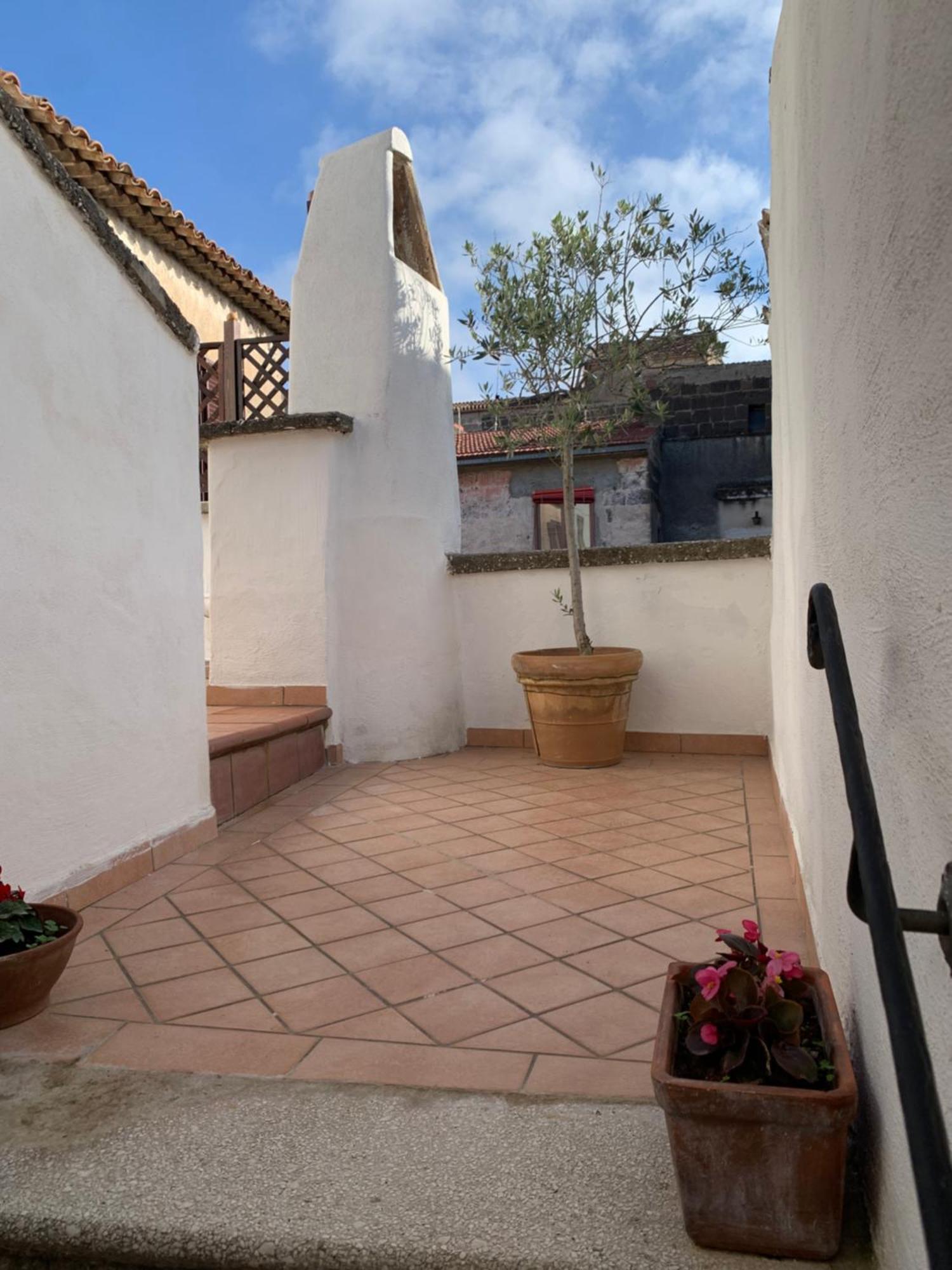 Appartement La Porta Di San Domenico à Sessa Aurunca Extérieur photo
